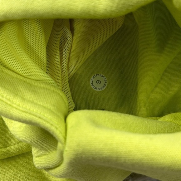 Lululemon Loungeful High-Rise Short 4" Electric Lemon - Picture 4 of 5